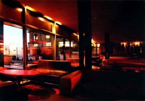 上海最佳景觀酒吧設計　　紅醉外灘Ｂａｒ　Ｒｏｕｇｅ酒吧設計欣賞