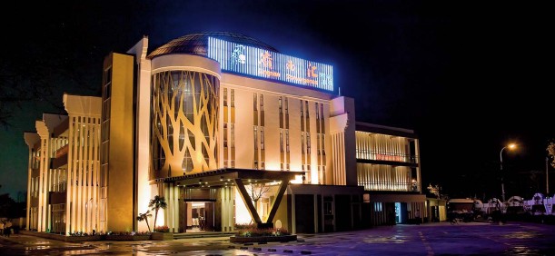 上海長興島“嶺南匯”酒店餐廳設(shè)計(jì)欣賞